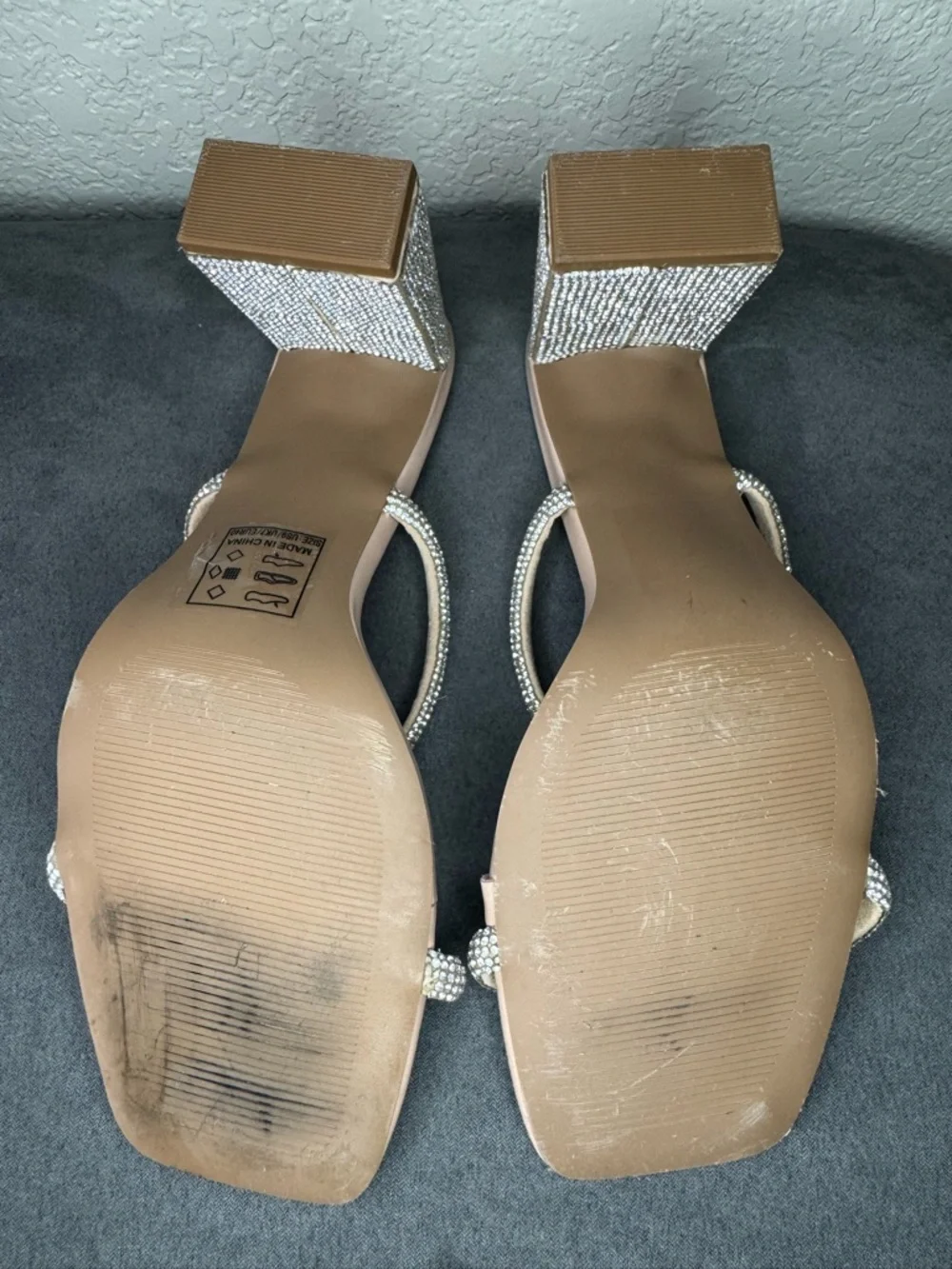 Altar’d State Rhinestone Block Heel Slide Sandals Nude Sparkly Heels Size 9 - Picture 5 of 12